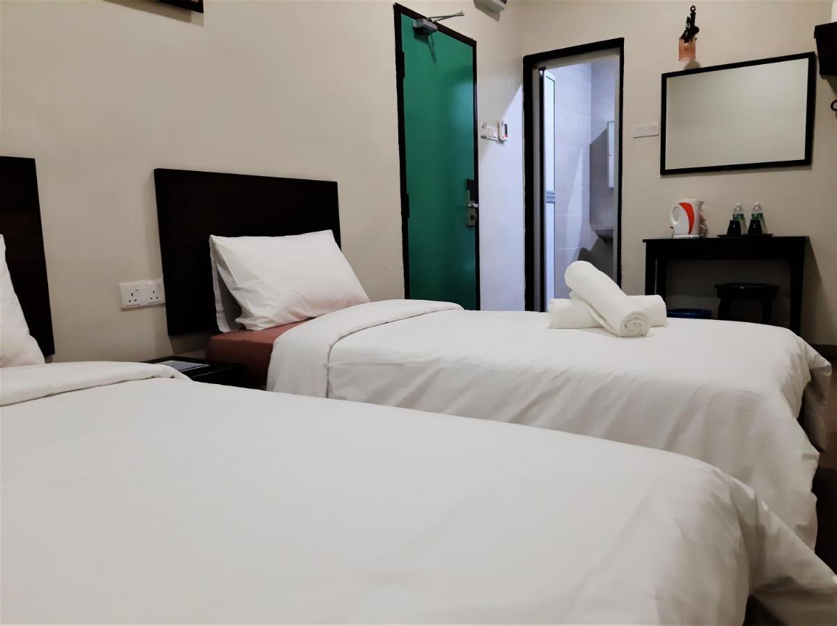 Blue Eyes Hotel Kepala Batas  Bagian luar foto