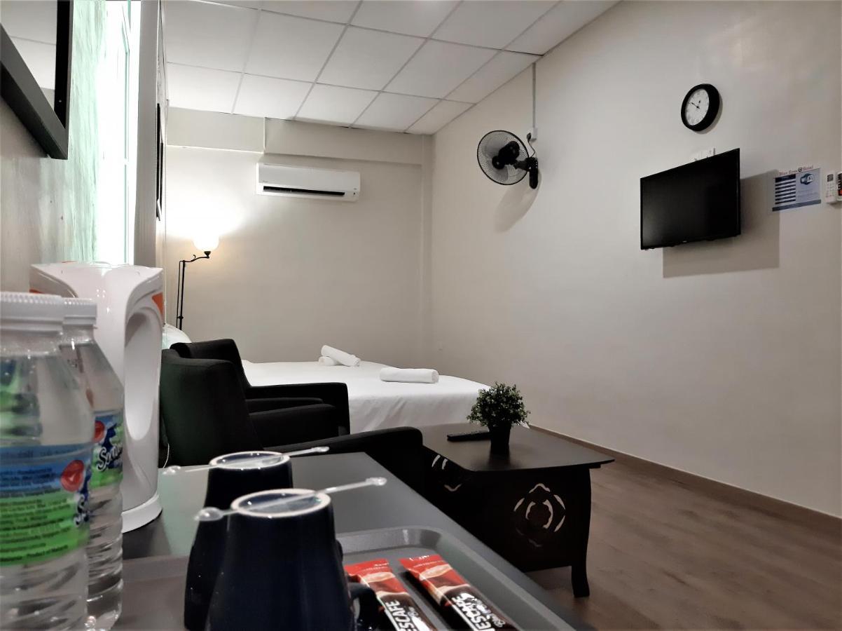 Blue Eyes Hotel Kepala Batas  Bagian luar foto